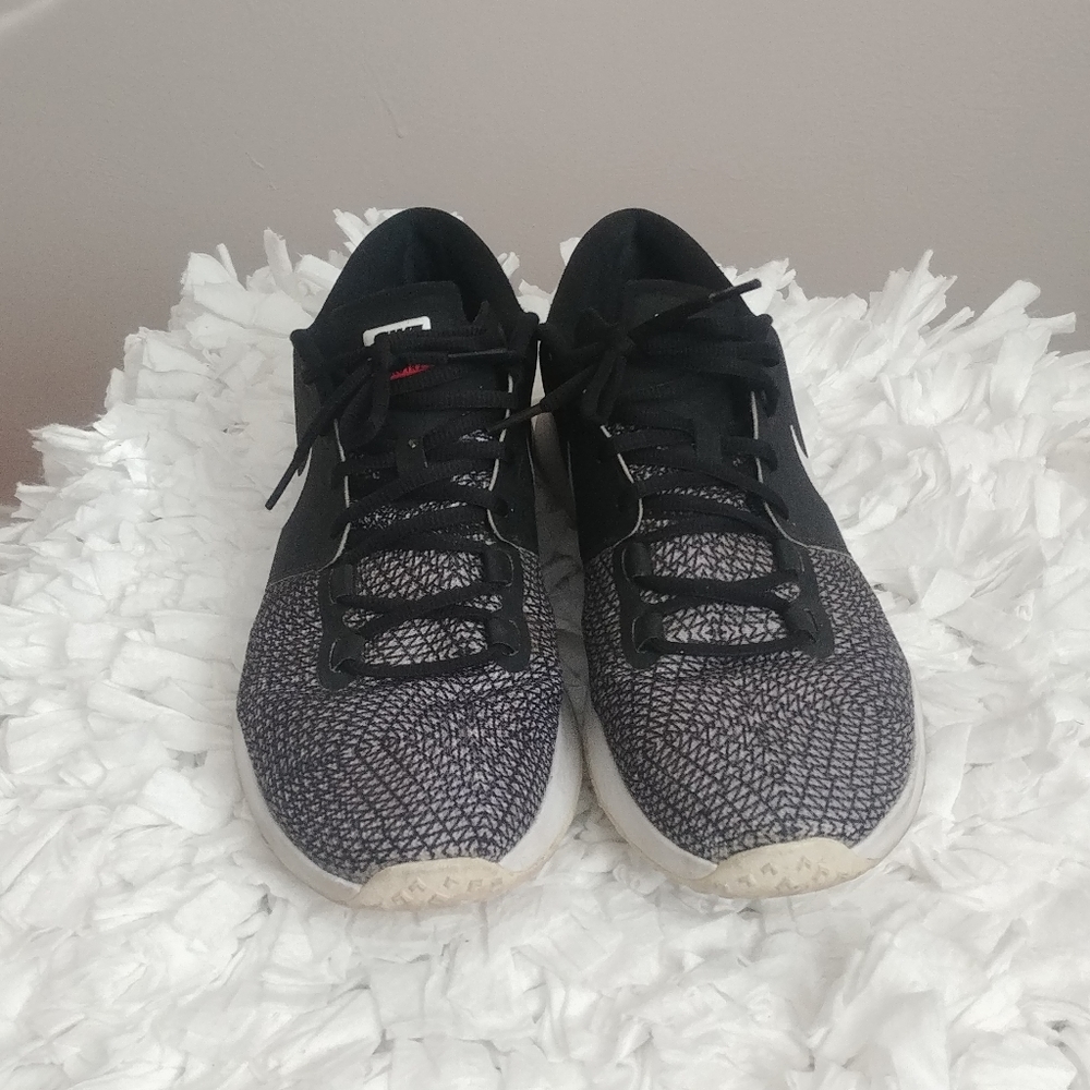 Nike sneakers - Picture 1 of 7